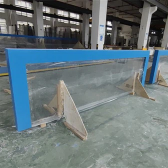 প্যানেলে এক্রাইলিক